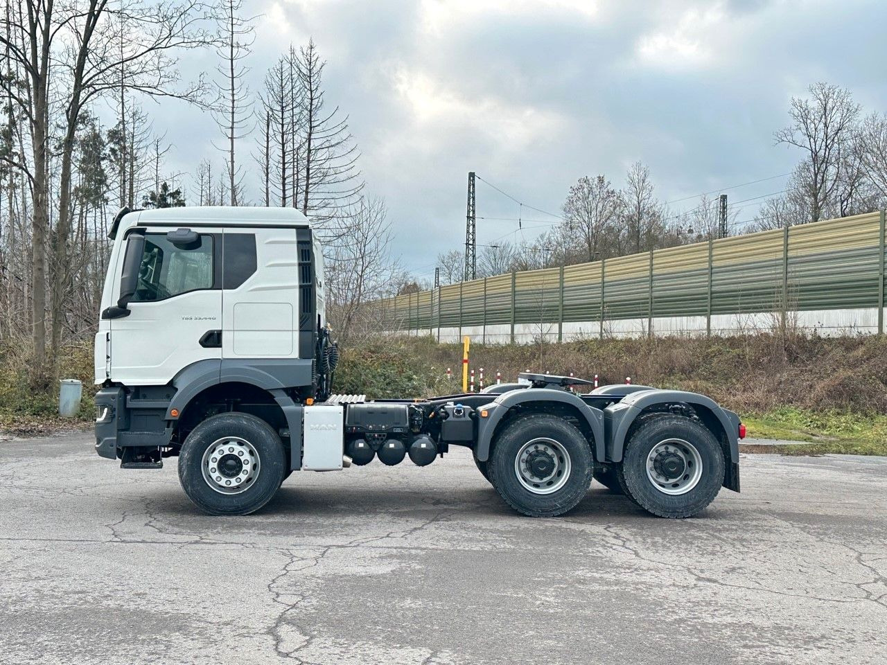 MAN TGS 33.440 BBS 6X4 EUROMIX MTP Kipper-Auflieger - Trattore stradale: foto 2 MAN TGS 33.440 BBS 6X4 EUROMIX MTP Kipper-Auflieger - Trattore stradale: foto 2