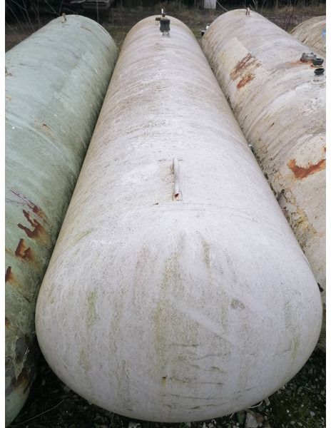 De Visser gastank Used Propane/Butane LPG tanks 1600 L (0,8 ton) Used ID 1.200 - Serbatoio carburante: foto 3 De Visser gastank Used Propane/Butane LPG tanks 1600 L (0,8 ton) Used ID 1.200 - Serbatoio carburante: foto 3