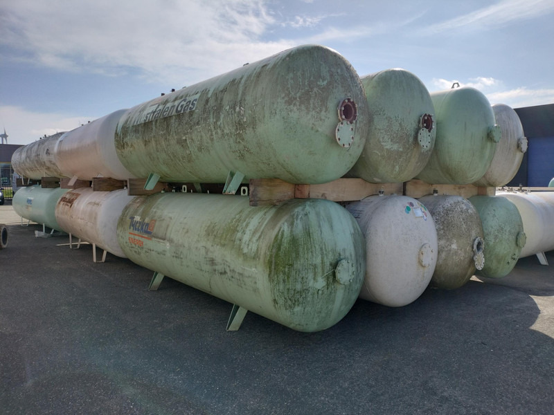 De Visser used 2700L & 4850L gastanks - Gas, Gaz, LPG, GPL, Propane, Butane tanks aboveground Used tanks - Serbatoio carburante: foto 4 De Visser used 2700L & 4850L gastanks - Gas, Gaz, LPG, GPL, Propane, Butane tanks aboveground Used tanks - Serbatoio carburante: foto 4