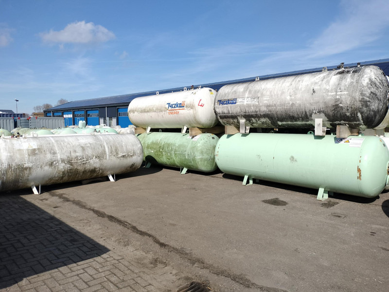 De Visser used 2700L & 4850L gastanks - Gas, Gaz, LPG, GPL, Propane, Butane tanks aboveground Used tanks - Serbatoio carburante: foto 3 De Visser used 2700L & 4850L gastanks - Gas, Gaz, LPG, GPL, Propane, Butane tanks aboveground Used tanks - Serbatoio carburante: foto 3
