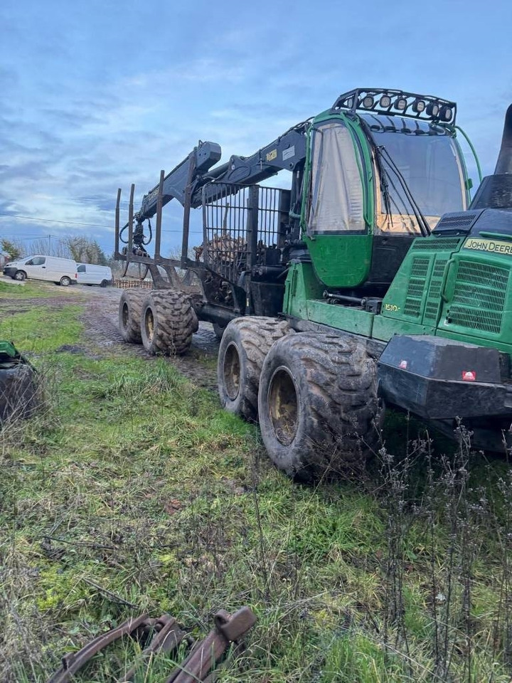 John Deere 1510G - Forwarder: foto 3 John Deere 1510G - Forwarder: foto 3