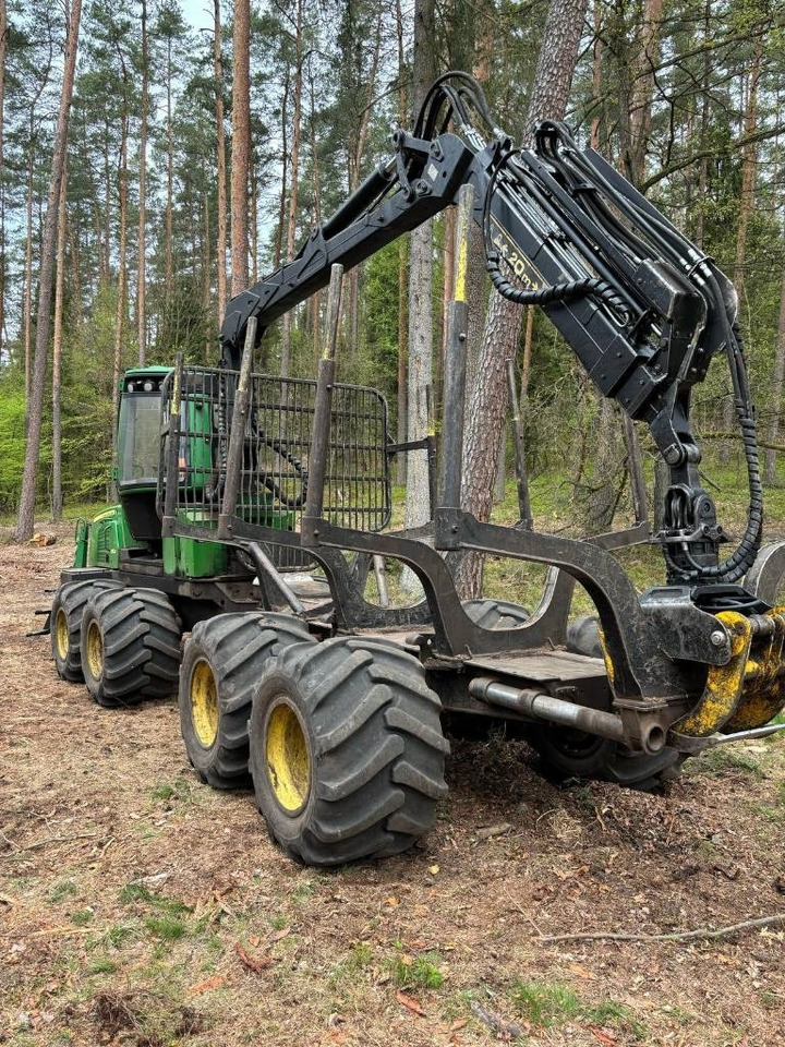John Deere 810 E - Forwarder: foto 5 John Deere 810 E - Forwarder: foto 5