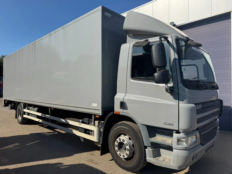 DAF CF 75.250 **EURO 5-BELGIAN TRUCK** - Autocarro furgonato: foto 1 DAF CF 75.250 **EURO 5-BELGIAN TRUCK** - Autocarro furgonato: foto 1