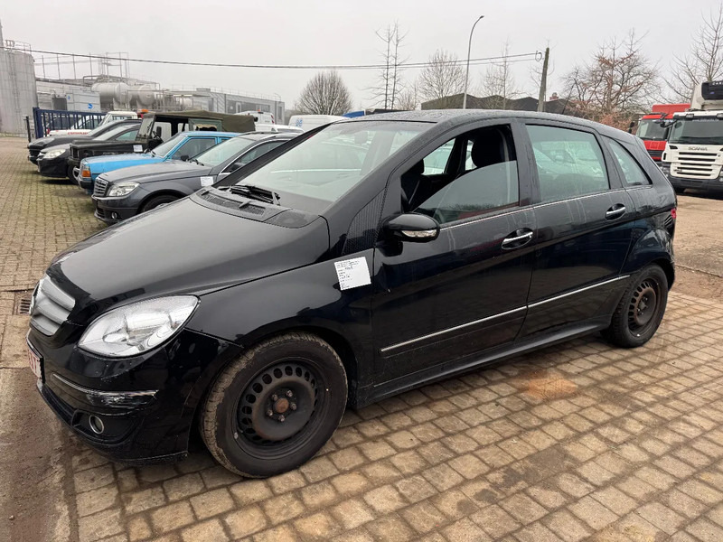 Mercedes-Benz B-Klasse **180CDI-AIRCO** - Autovettura: foto 1 Mercedes-Benz B-Klasse **180CDI-AIRCO** - Autovettura: foto 1