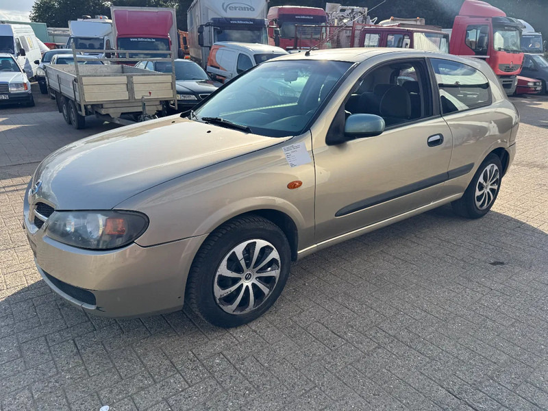 Nissan Almera **AIRCO-CLIME** - Hatchback: foto 2 Nissan Almera **AIRCO-CLIME** - Hatchback: foto 2