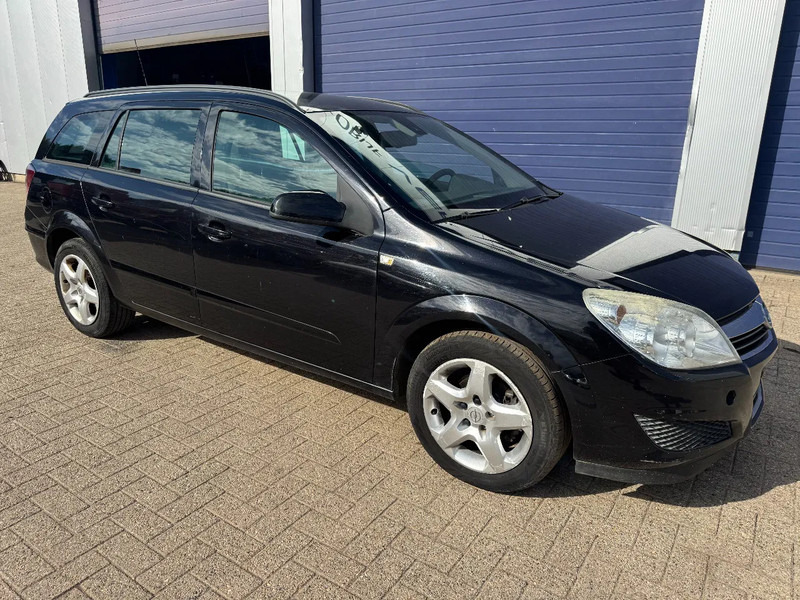 Opel Astra **1700CDTI-AIRCO-EURO 4** - Station wagon: foto 1 Opel Astra **1700CDTI-AIRCO-EURO 4** - Station wagon: foto 1