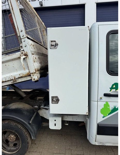 Renault Master **EURO 5-2300DCI** - Furgone ribaltabile: foto 4 Renault Master **EURO 5-2300DCI** - Furgone ribaltabile: foto 4