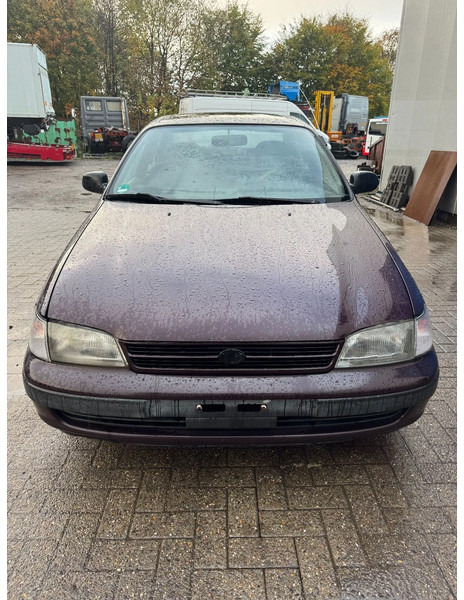 Toyota Carina E **2.0 PETROL-ESSENCE** - Berlina: foto 2 Toyota Carina E **2.0 PETROL-ESSENCE** - Berlina: foto 2