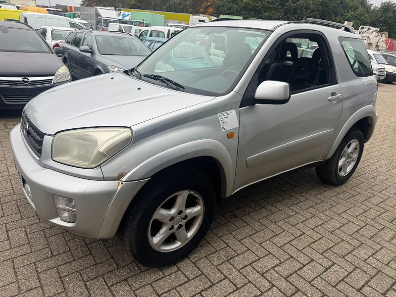Toyota RAV4 **PETROL-AIRCO** - Autovettura: foto 1 Toyota RAV4 **PETROL-AIRCO** - Autovettura: foto 1