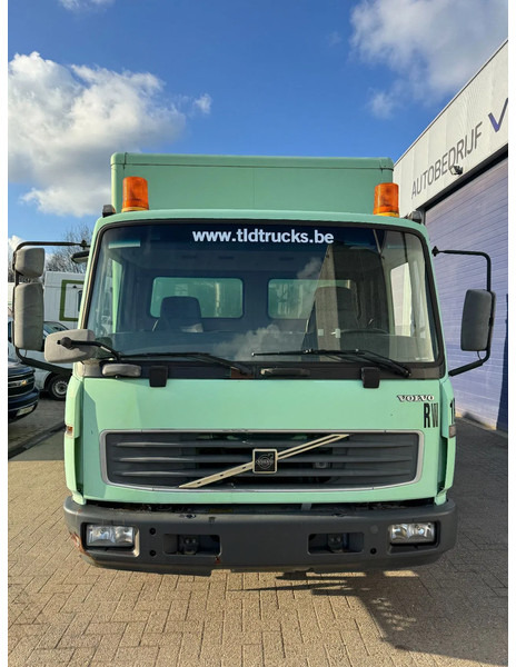 Volvo FL 180 **GENERATOR 100Kva MERCEDES V6** - Autocarro furgonato: foto 2 Volvo FL 180 **GENERATOR 100Kva MERCEDES V6** - Autocarro furgonato: foto 2