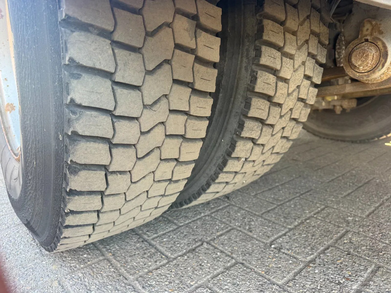 Volvo FL 240 **MANUAL GEARBOX-BELGIAN TRUCK** - Autocarro furgonato: foto 5 Volvo FL 240 **MANUAL GEARBOX-BELGIAN TRUCK** - Autocarro furgonato: foto 5