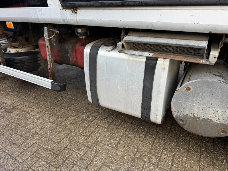 Volvo FM 9 **FRENCH TRUCK-FRIGO-COLDROOM** - Autocarro frigorifero: foto 5 Volvo FM 9 **FRENCH TRUCK-FRIGO-COLDROOM** - Autocarro frigorifero: foto 5