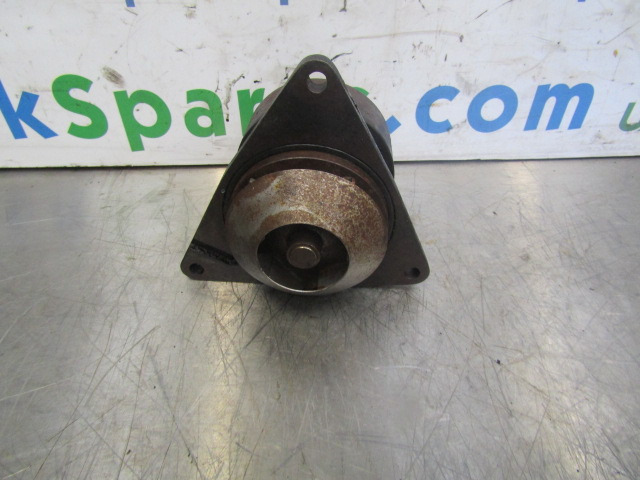 CUMMINS 6 CTA C SERIES WATER PUMP P/NO 77740N - Motore e ricambi per Camion: foto 1 CUMMINS 6 CTA C SERIES WATER PUMP P/NO 77740N - Motore e ricambi per Camion: foto 1