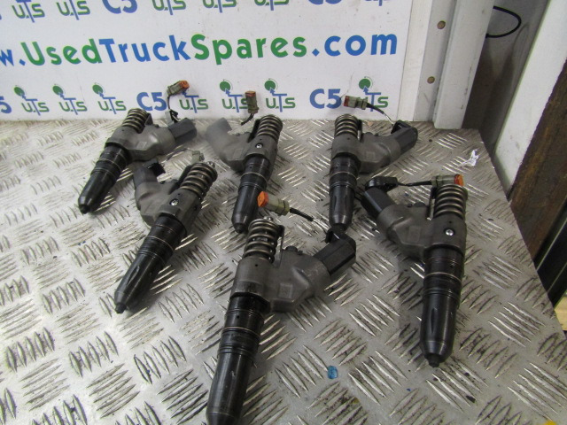 CUMMINS M11 INJECTORS (6) P/NO 3087772 - Sistema di alimentazione per Camion: foto 1 CUMMINS M11 INJECTORS (6) P/NO 3087772 - Sistema di alimentazione per Camion: foto 1