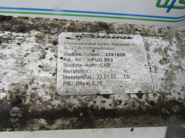 DAF LF 45 150 INTERCOOLER P/NO 3281805 - Radiatore per Camion: foto 2 DAF LF 45 150 INTERCOOLER P/NO 3281805 - Radiatore per Camion: foto 2