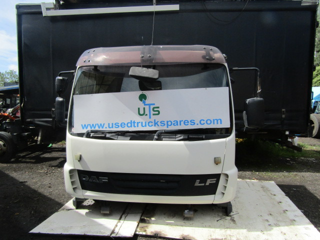 DAF LF 55 CAB EURO 5 MANUAL COMPLETE EXCELLENT CONDITION - Cabina per Camion: foto 1 DAF LF 55 CAB EURO 5 MANUAL COMPLETE EXCELLENT CONDITION - Cabina per Camion: foto 1