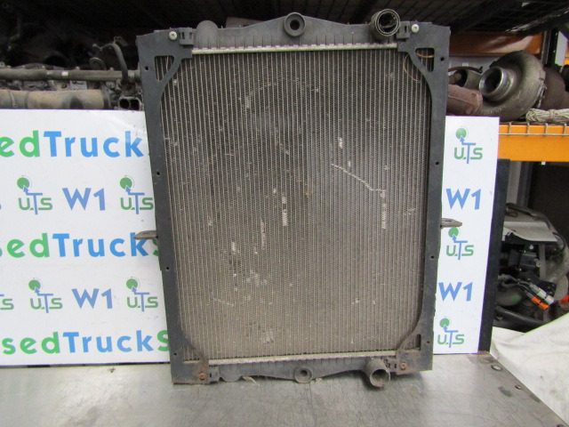 DAF LF 55 RADIATOR P/NO 3066834 - Radiatore per Camion: foto 1 DAF LF 55 RADIATOR P/NO 3066834 - Radiatore per Camion: foto 1