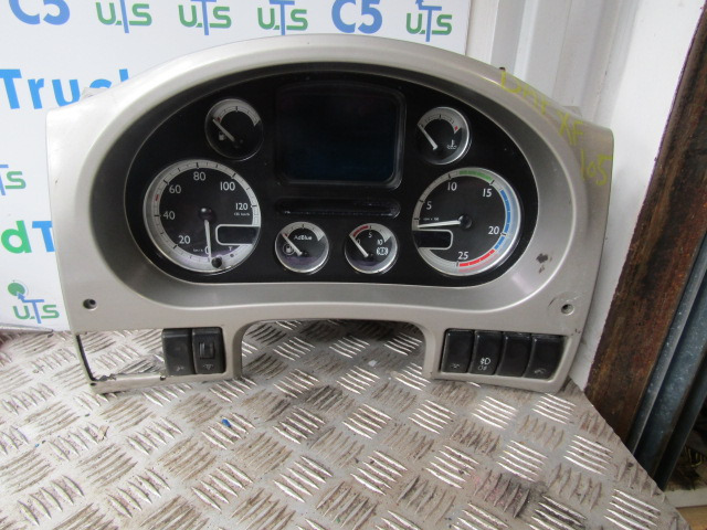 DAF XF 105 CLOCK CLUSTER P/NO 1743496 - Sistema elettrico per Camion: foto 1 DAF XF 105 CLOCK CLUSTER P/NO 1743496 - Sistema elettrico per Camion: foto 1