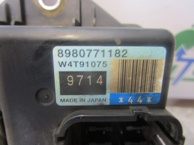 ISUZU N75 (4HK1) ECU / RELAY 8980771182 - ECU per Camion: foto 2 ISUZU N75 (4HK1) ECU / RELAY 8980771182 - ECU per Camion: foto 2