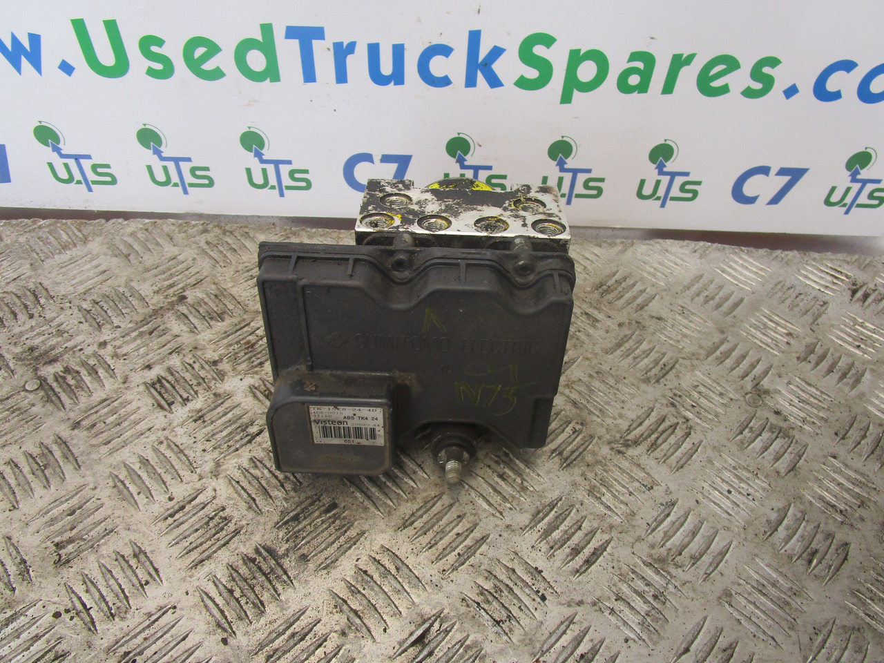 ISUZU N75 ABS MODULE P/NO 2069044 - Ricambi freni per Camion: foto 1 ISUZU N75 ABS MODULE P/NO 2069044 - Ricambi freni per Camion: foto 1