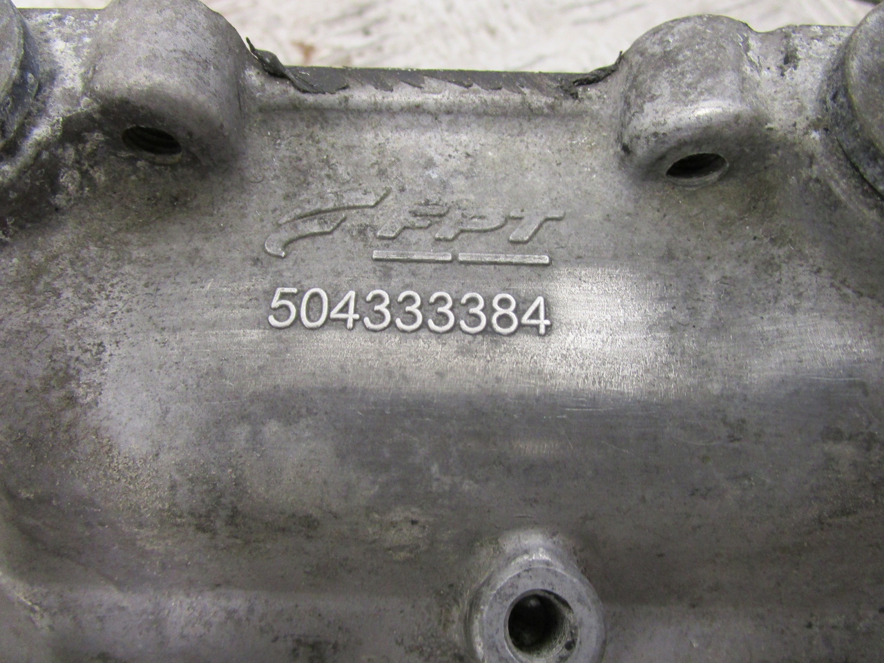 IVECO DAILY 3.0 INLET MANIFOLD P/NO 504333384 - Motore e ricambi per Camion: foto 2 IVECO DAILY 3.0 INLET MANIFOLD P/NO 504333384 - Motore e ricambi per Camion: foto 2