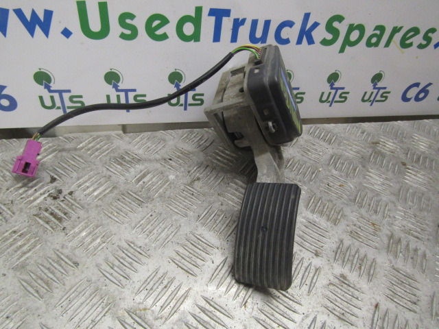 MAN TGA THROTTLE PEDAL CONTROL UNIT P/NO 81.25970.6100 - Sistema elettrico per Camion: foto 1 MAN TGA THROTTLE PEDAL CONTROL UNIT P/NO 81.25970.6100 - Sistema elettrico per Camion: foto 1