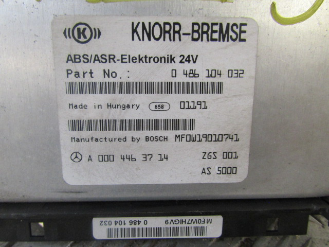 MERCEDES ATEGO ABS / ESR ECU P/NO A000 446 3714 - ECU per Camion: foto 2 MERCEDES ATEGO ABS / ESR ECU P/NO A000 446 3714 - ECU per Camion: foto 2