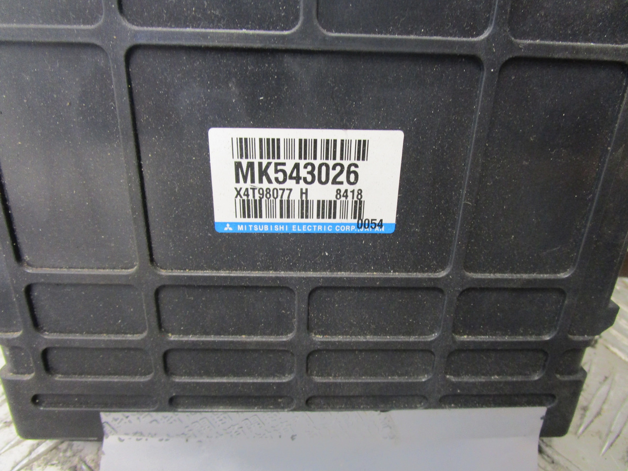 MITSUBISHI FUSO CONTROL UNIT P/NO MK543026 - Sistema elettrico per Camion: foto 2 MITSUBISHI FUSO CONTROL UNIT P/NO MK543026 - Sistema elettrico per Camion: foto 2