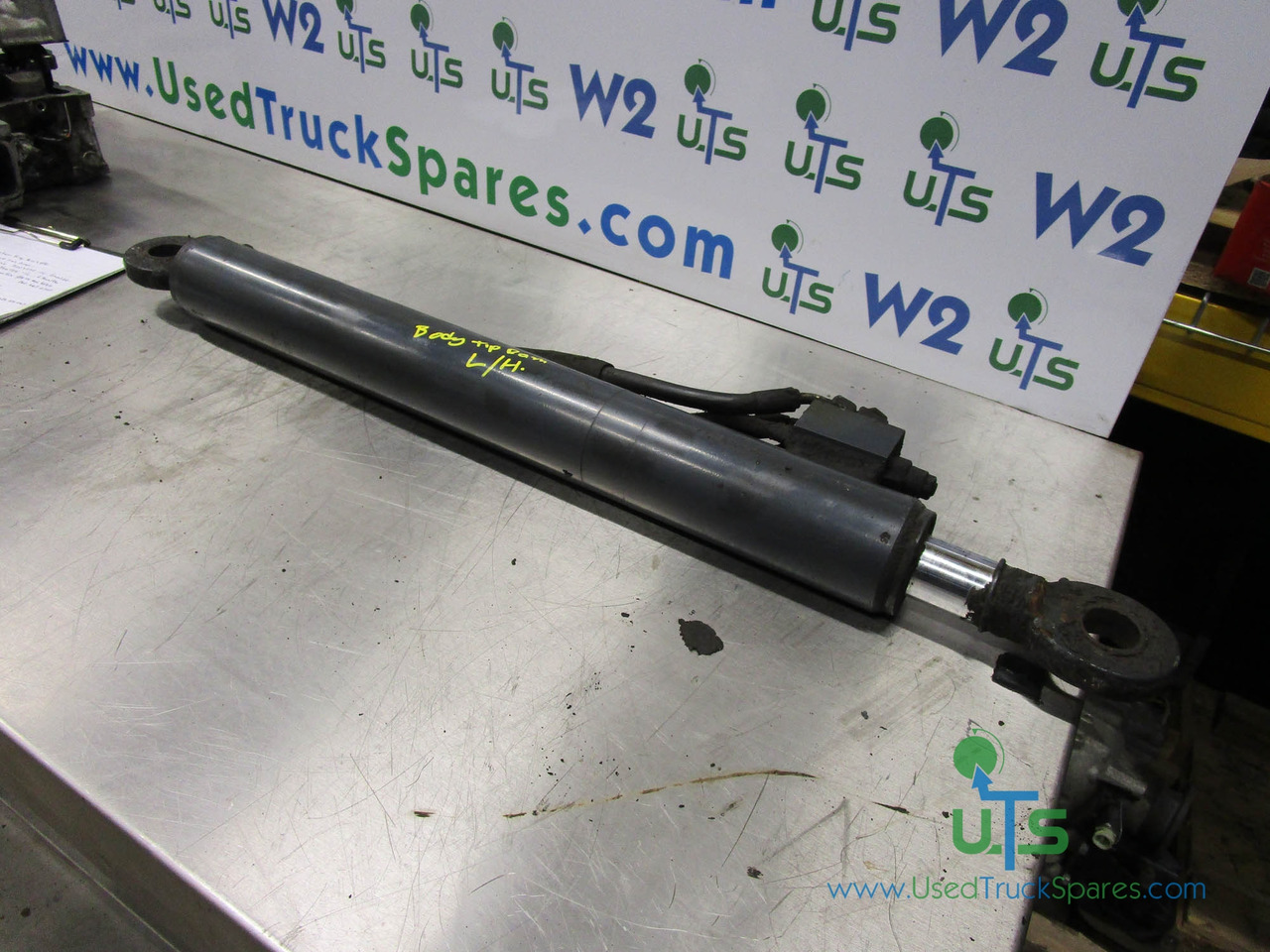 SCHMIDT SWINGO 200 L/HAND SIDE BODY / HOPPER TIPPING RAM - Cilindro idraulico per Veicolo speciale/ Comunale: foto 1 SCHMIDT SWINGO 200 L/HAND SIDE BODY / HOPPER TIPPING RAM - Cilindro idraulico per Veicolo speciale/ Comunale: foto 1