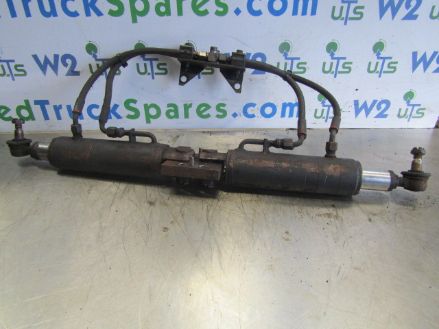 SCHMIDT SWINGO 2015 EURO 6 REAR POWER STEERING RAM COMPLETE - Sterzo per Camion: foto 1 SCHMIDT SWINGO 2015 EURO 6 REAR POWER STEERING RAM COMPLETE - Sterzo per Camion: foto 1