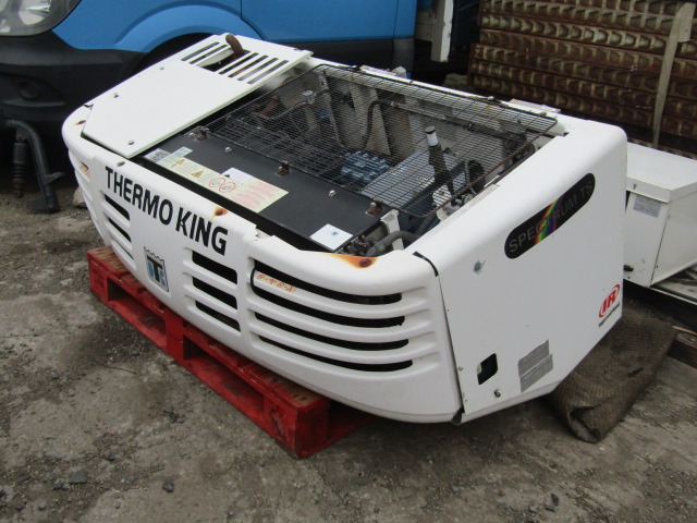 THERMO KING SPECTRUM TS DIESEL FRIDGE UNIT COMPLETE IN GOOD RUNNING ORDER - Frigorifero per Camion: foto 2 THERMO KING SPECTRUM TS DIESEL FRIDGE UNIT COMPLETE IN GOOD RUNNING ORDER - Frigorifero per Camion: foto 2