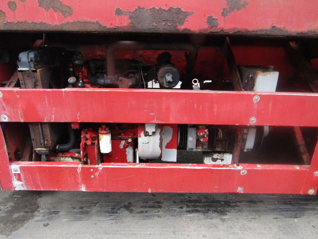 VACUUM TANKER TRAILER TRI AXLE 1996 STEEL TANK FITTED WITH 3CYL PERKINS DONKEY ENGINE - Semirimorchio cisterna: foto 2 VACUUM TANKER TRAILER TRI AXLE 1996 STEEL TANK FITTED WITH 3CYL PERKINS DONKEY ENGINE - Semirimorchio cisterna: foto 2