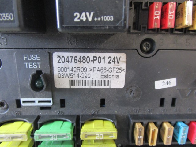 VOLVO FM12 FUSEBOARD 20476480-P01 - Sistema elettrico per Camion: foto 2 VOLVO FM12 FUSEBOARD 20476480-P01 - Sistema elettrico per Camion: foto 2