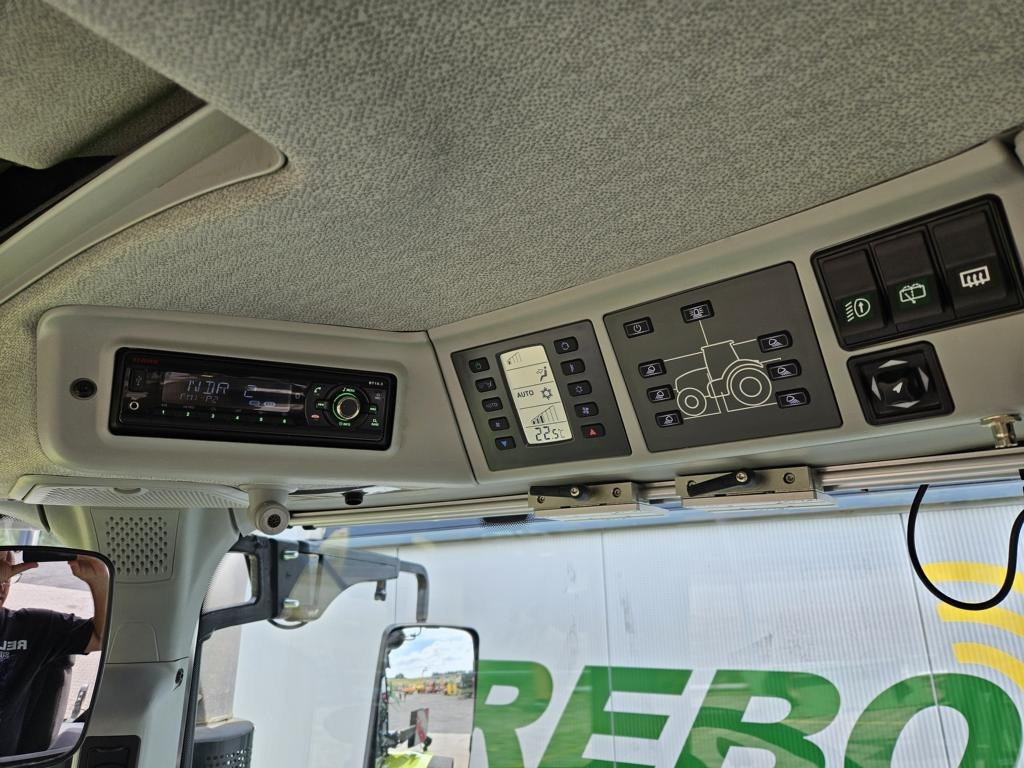 Leasing di CLAAS AXION 810 CMATIC CLAAS AXION 810 CMATIC: foto 18