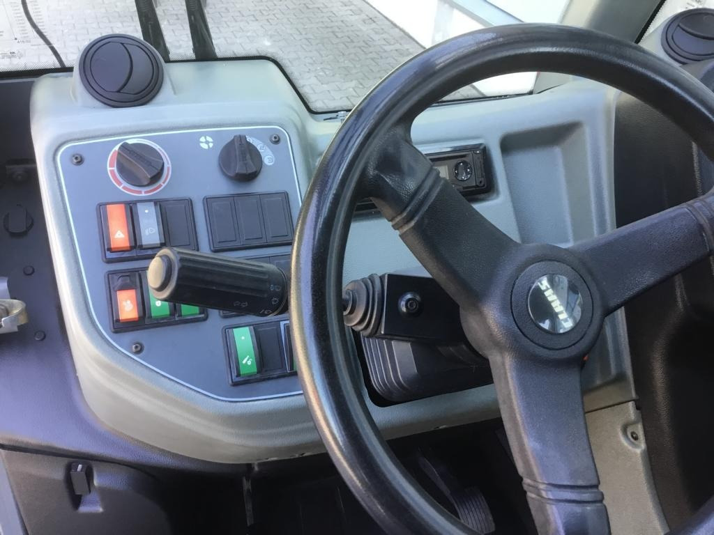 Pala CLAAS SCORPION 7044 VARIPOWER: foto 17