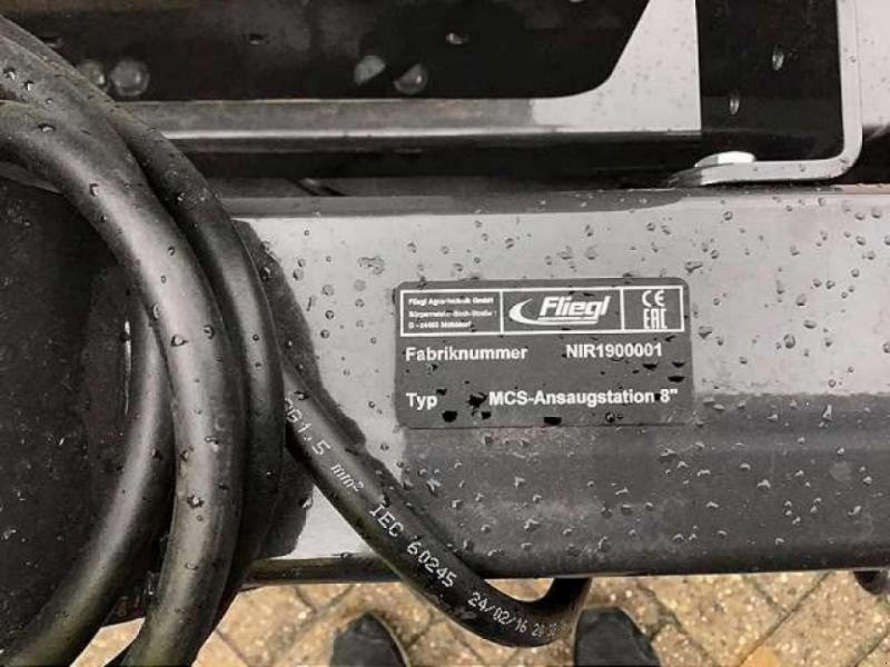 Fliegl NIR STATION 8 - Attrezzatura per spandimento: foto 2 Fliegl NIR STATION 8 - Attrezzatura per spandimento: foto 2