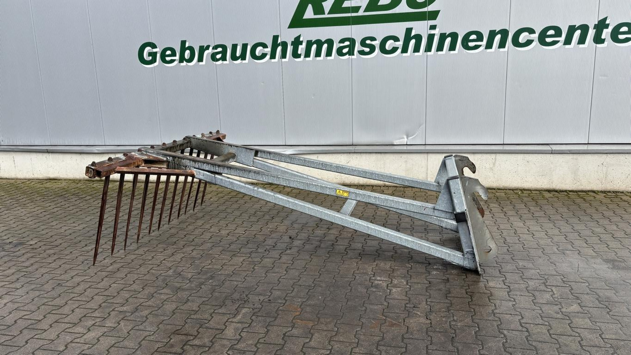 Fliegl SILOPRATZE 3000 MM - Attrezzatura per silaggio: foto 1 Fliegl SILOPRATZE 3000 MM - Attrezzatura per silaggio: foto 1