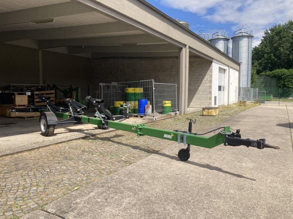 H B SCHNEIDWERKSWAGEN - Mietitrebbia: foto 3 H B SCHNEIDWERKSWAGEN - Mietitrebbia: foto 3