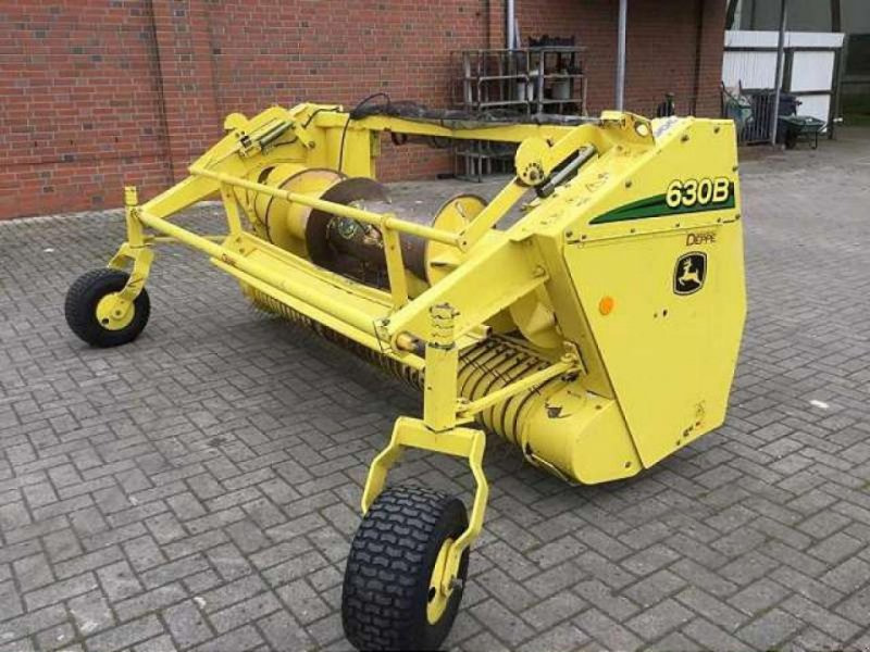 John Deere 630 B - Accessori per trincia: foto 1 John Deere 630 B - Accessori per trincia: foto 1