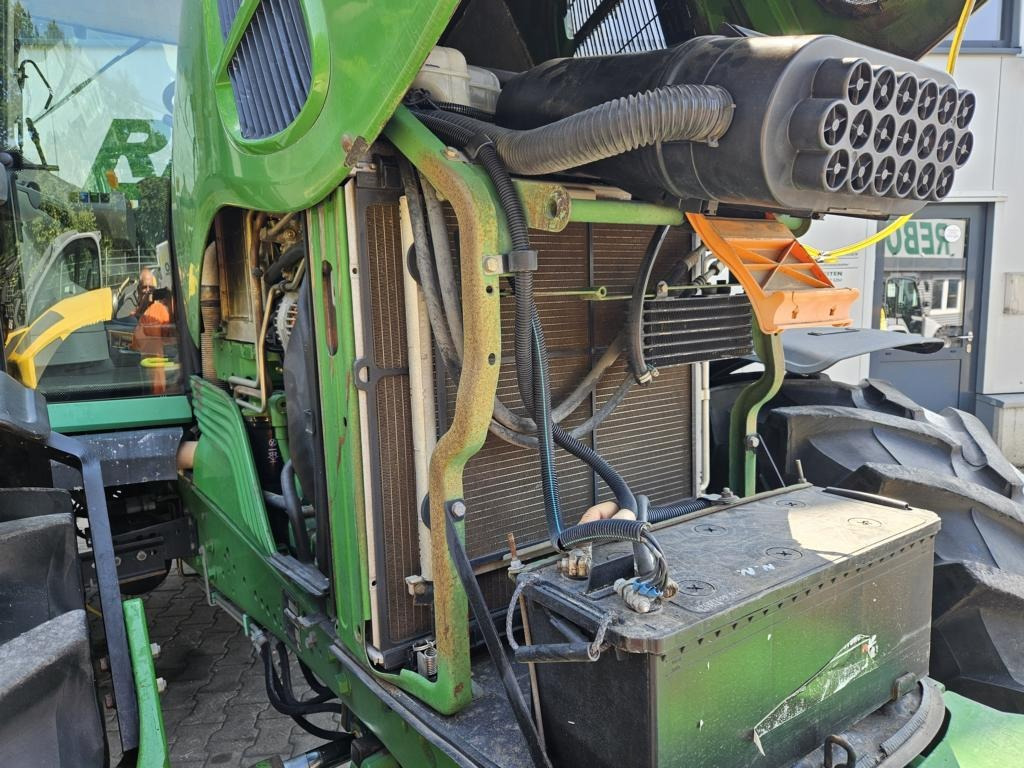 John Deere 6830 Premium - Trattore: foto 3 John Deere 6830 Premium - Trattore: foto 3