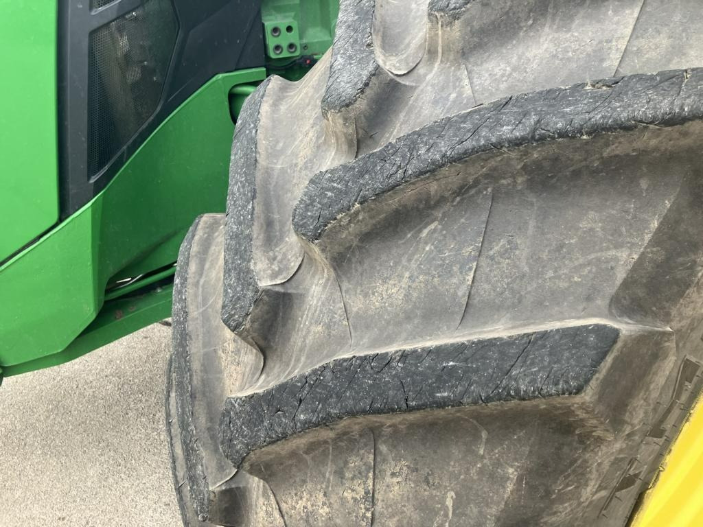 John Deere TRAKTOR 8R410 - Trattore: foto 2 John Deere TRAKTOR 8R410 - Trattore: foto 2