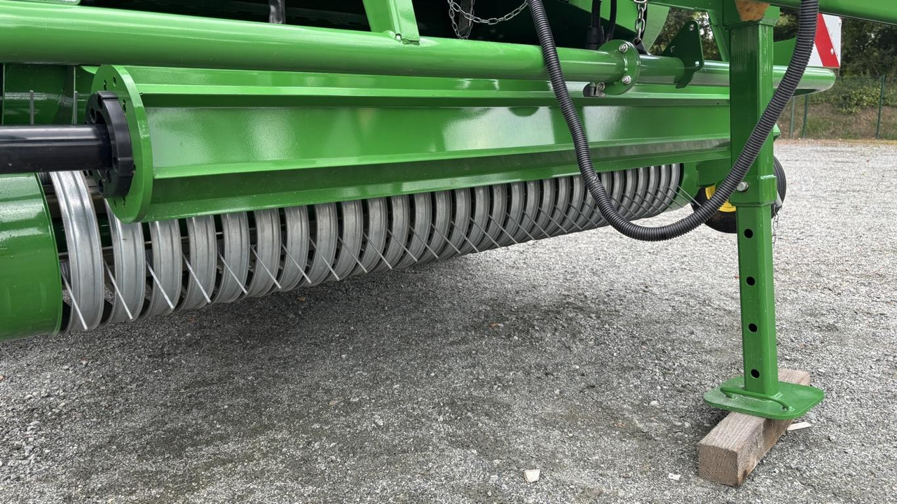 John Deere V461M - PAKET FÜR RUNDBALLENPR - Fasciatore: foto 3 John Deere V461M - PAKET FÜR RUNDBALLENPR - Fasciatore: foto 3