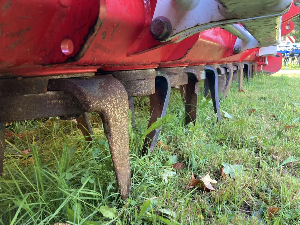 Pöttinger LION 403 C - Erpice: foto 2 Pöttinger LION 403 C - Erpice: foto 2