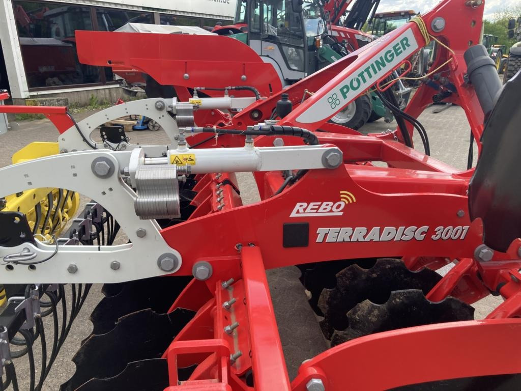Pöttinger TERRADISC 3001 - Erpice a dischi: foto 2 Pöttinger TERRADISC 3001 - Erpice a dischi: foto 2