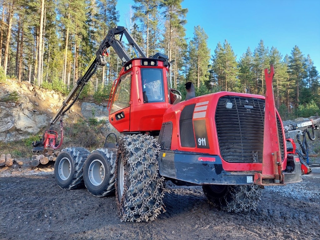 Komatsu 911 - Abbattitrice forestale: foto 5 Komatsu 911 - Abbattitrice forestale: foto 5