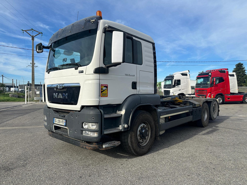 MAN TGS - Autocarro scarrabile: foto 1 MAN TGS - Autocarro scarrabile: foto 1