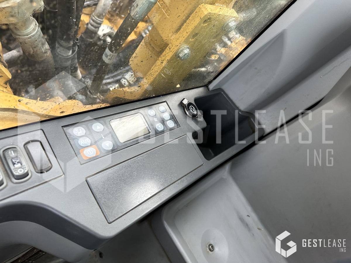 Escavatore cingolato Caterpillar 323 EL ! GRADE CONTROL ! 2D: foto 10 Escavatore cingolato Caterpillar 323 EL ! GRADE CONTROL ! 2D: foto 10