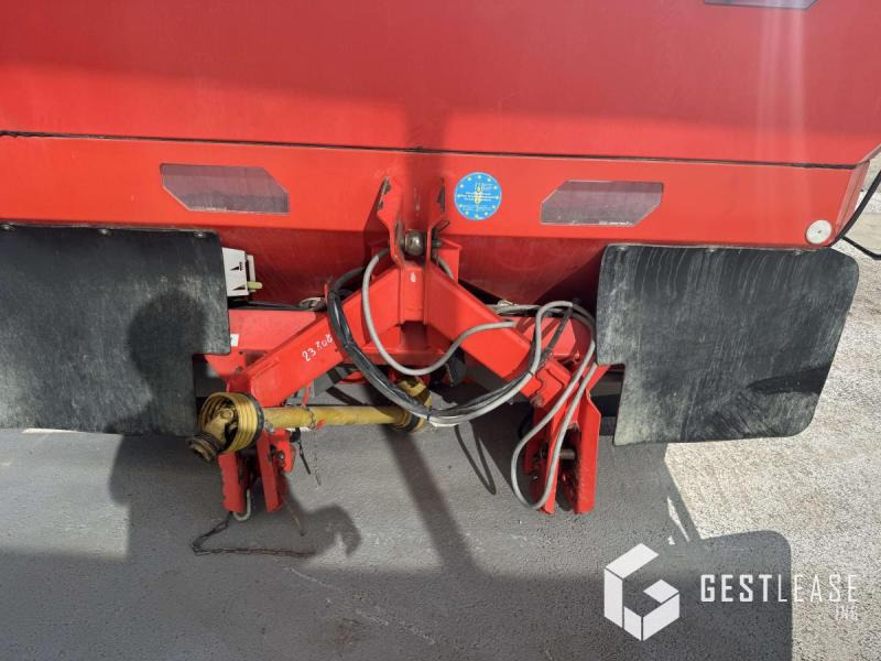 Kuhn AXIS 40.1 W - Spandiconcime: foto 5 Kuhn AXIS 40.1 W - Spandiconcime: foto 5