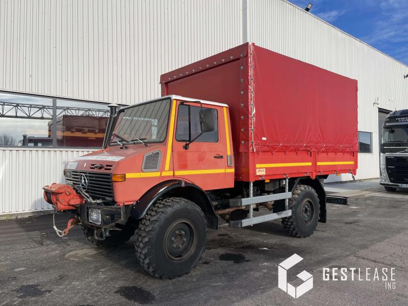 Mercedes UNIMOG 1550 L - Camion centinato: foto 1 Mercedes UNIMOG 1550 L - Camion centinato: foto 1
