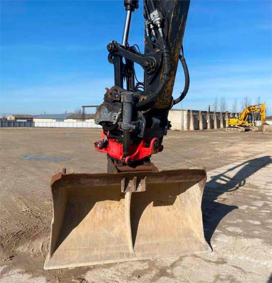 CAT 323 ROTOTILT R8 - Escavatore cingolato: foto 1 CAT 323 ROTOTILT R8 - Escavatore cingolato: foto 1